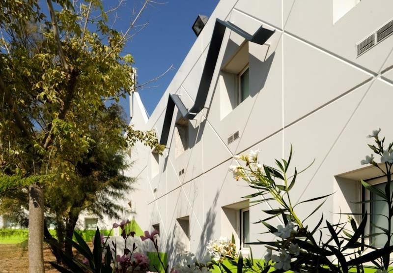 Lemon Hotel Tarascon Bagian luar foto