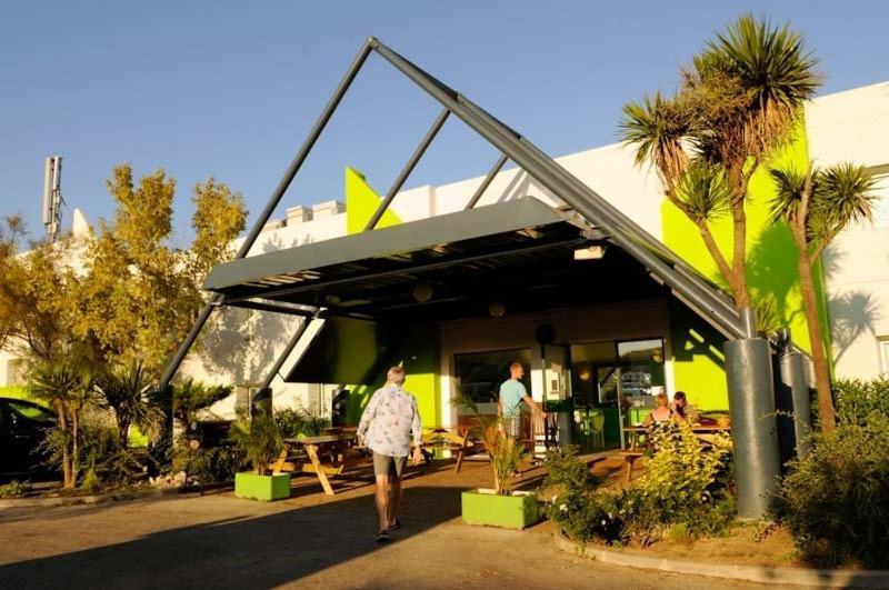 Lemon Hotel Tarascon Bagian luar foto