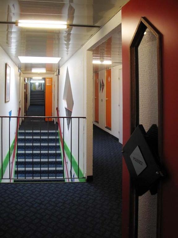 Lemon Hotel Tarascon Bagian luar foto